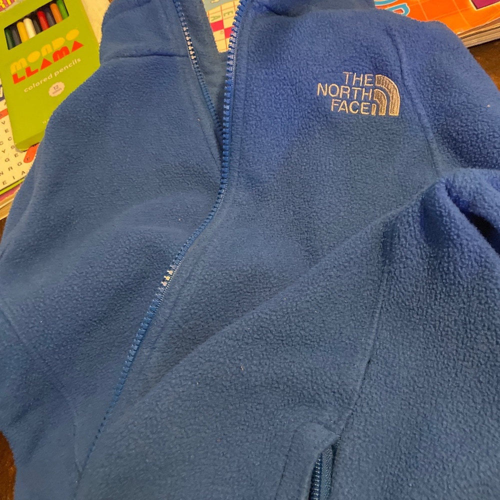 Boys Blue North face sweater